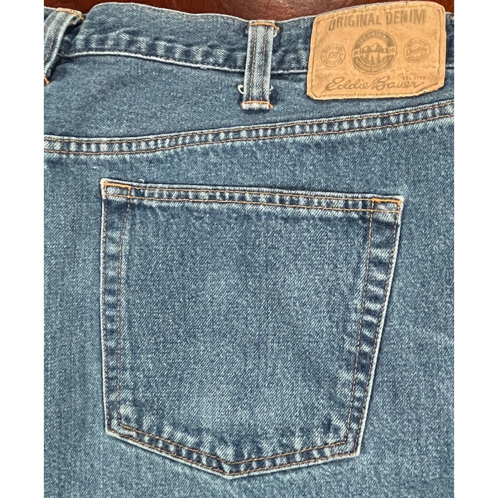 Eddie Bauer Mens Jeans 42x34 Meas 41x33 Medium Wash Straight Button Fly EUC - Picture 4 of 13